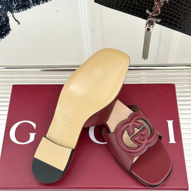 SLIDE SANDALS IN RED CALFSKIN