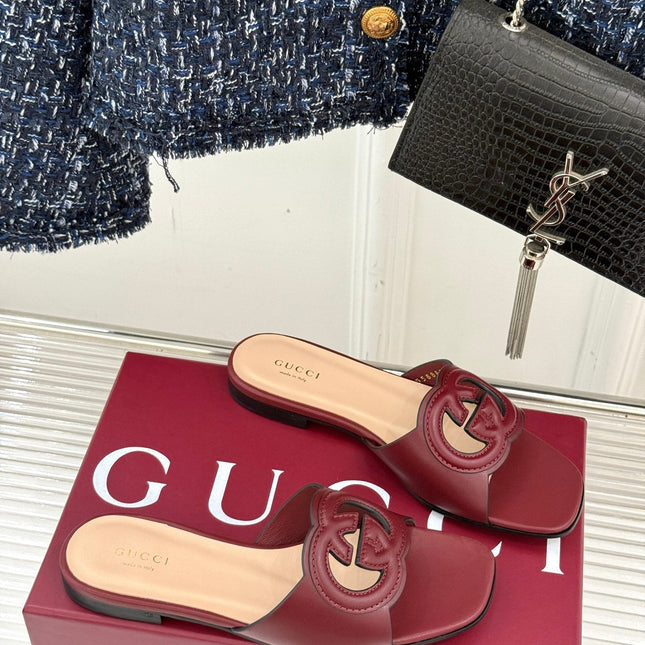 SLIDE SANDALS IN RED CALFSKIN