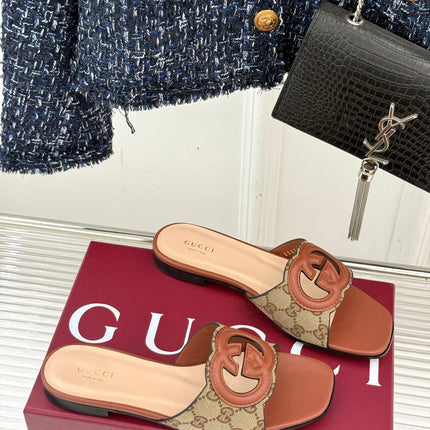 SLIDE SANDALS IN BURNT BROWN AND LIGHT BEIGE CALFSKIN