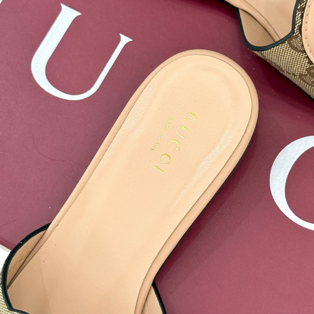 SLIDE SANDALS IN BEIGE CALFSKIN