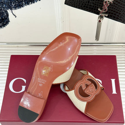 SLIDE SANDALS IN BROWN AND CREAM WHITE CALFSKIN