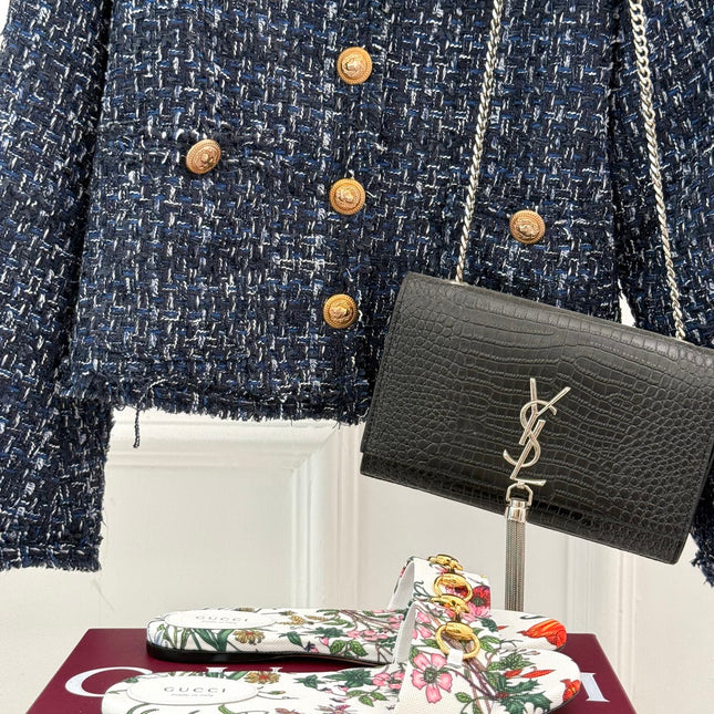 SLIDE SANDALS IN WHITE FABRIC FLORAL AND LEAF PRINT