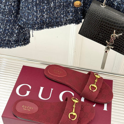 SLIDE SANDALS IN RED FABRIC EMBOSSED LOGO