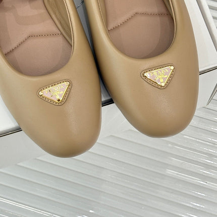 PRADA 25S SOFT PADDED BALLERINAS IN BEIGE NAPPA LEATHER