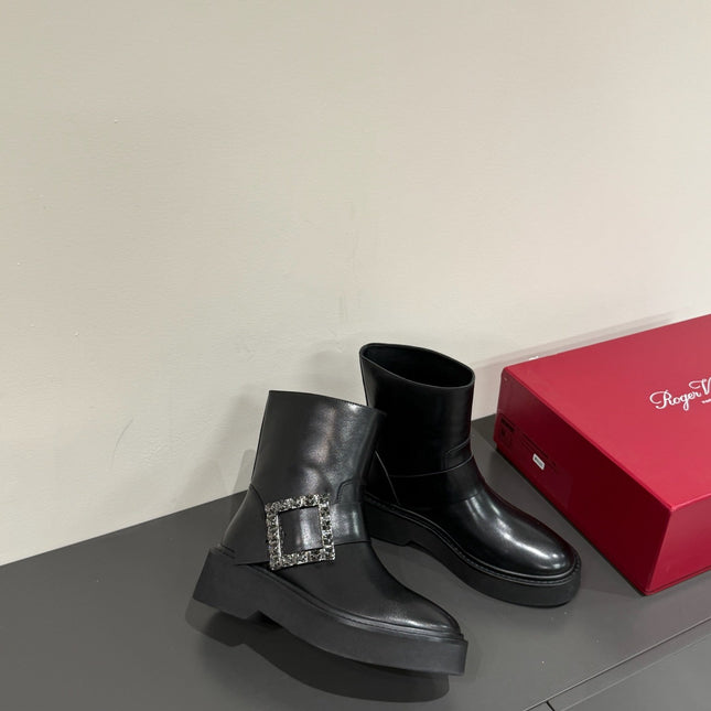 VIV' RANGERS CHELSEA ANKLE BOOTS IN BLACK CALFSKIN WITH BLACK CRYSTAL BUCKLE