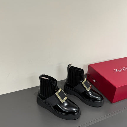 VIV' RANGERS CHELSEA BOOTIES IN BLACK CALFSKIN GOLD BUCKLE