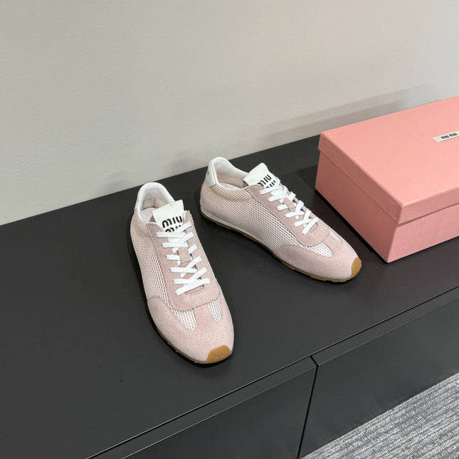RETRO SNEAKERS IN PASTEL PINK MESH AND SUEDE