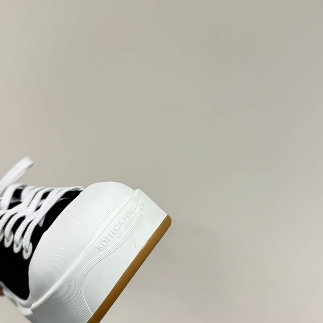 VULCAN PLATFORM SNEAKER IN BLACK CANVAS