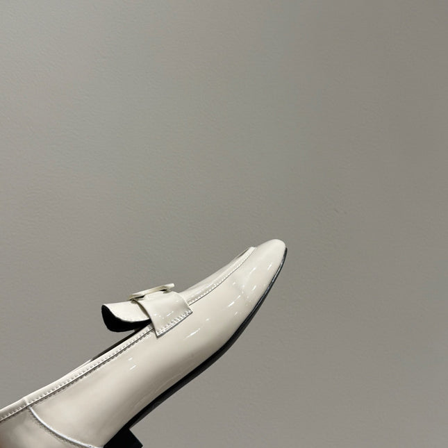 TRIOMPHE LOAFERS IN WHITE PATENT CALFSKIN
