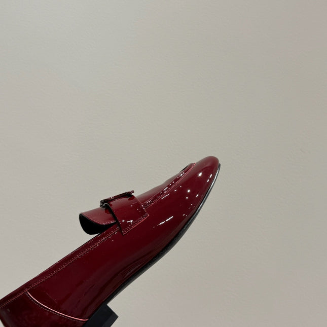 TRIOMPHE LOAFERS IN MAROON RED PATENT CALFSKIN