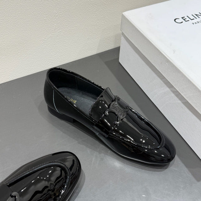 TRIOMPHE LOAFERS IN BLACK PATENT CALFSKIN