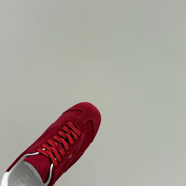 LACE-UP SNEAKER IN RED SUEDE