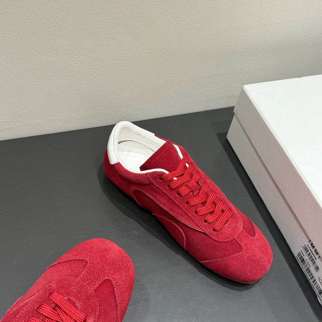 LACE-UP SNEAKER IN RED SUEDE
