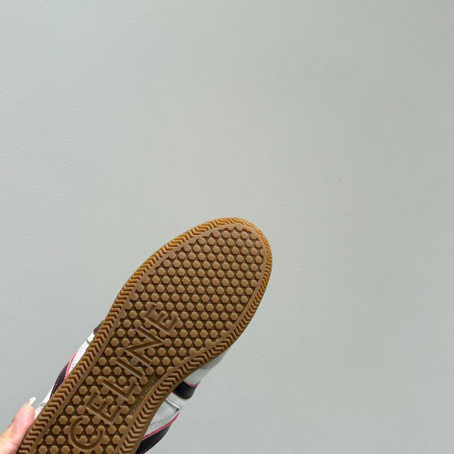 JOGGER LOW LACE-UP SNEAKER IN CALFSKIN & SUEDE WHITE/BEIGE/RED