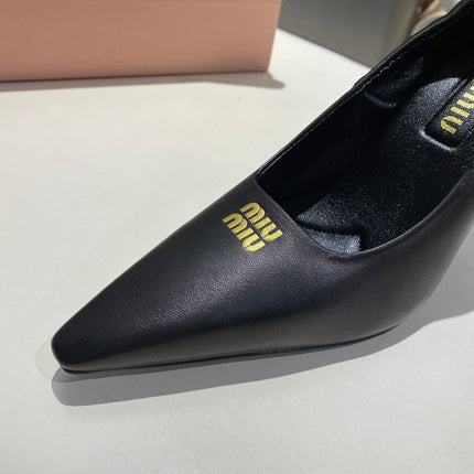 POINTED-TOE HIGH HEEL PUMPS IN BLACK SMOOTH LAMBSKIN