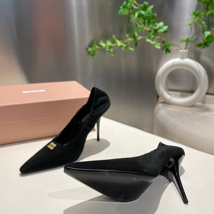 POINTED-TOE HIGH HEEL PUMPS IN BLACK SUEDE