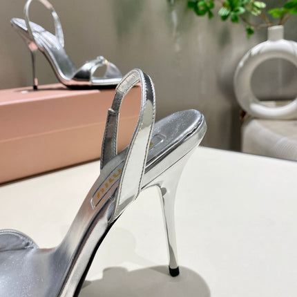 TWO STRAP HIGH HEELED SANDALS IN SILVER METALLIC GLOSSY SHEEPSKIN