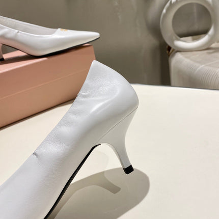 POINTED-TOE MID HEEL PUMPS IN WHITE SMOOTH LAMBSKIN