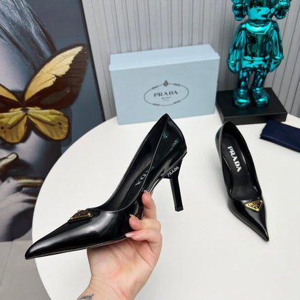 HIGH-HEEL PUMPS IN BLACK CALFSKIN