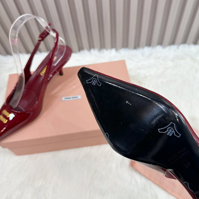 POINTED-TOE SLINGBACK IN WINE RED GLOSSY CALFSKIN