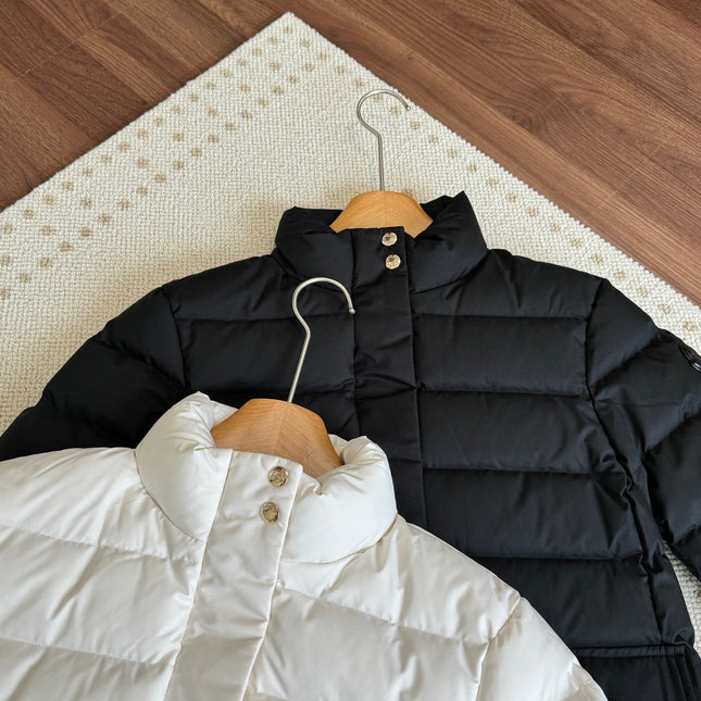 MONCLER 25S LIGHTWEIGHT STAND-COLLAR DOWN JACKET 221