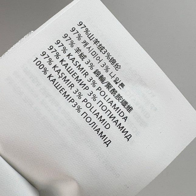 MIUMIU KNITTED POLO SHIRT STYLE 308