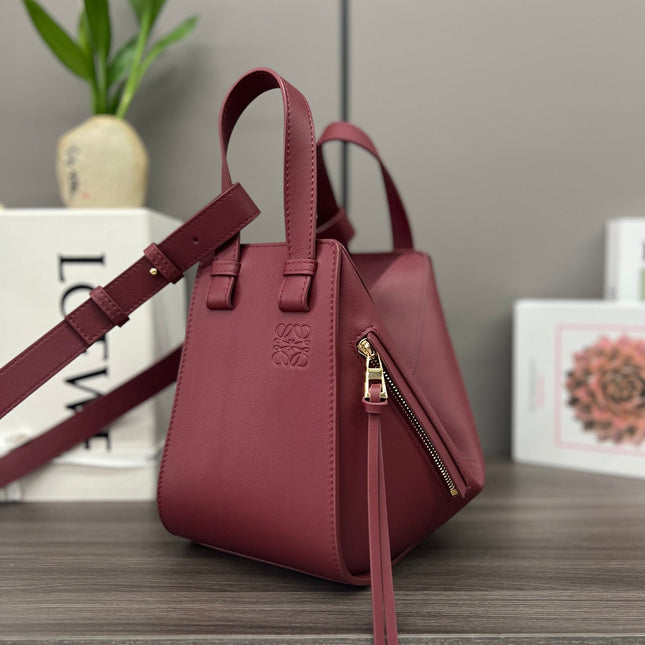 LOE 20 HAMMOCK COMPACT BAG IN BURGUNDY RED CALFSKIN