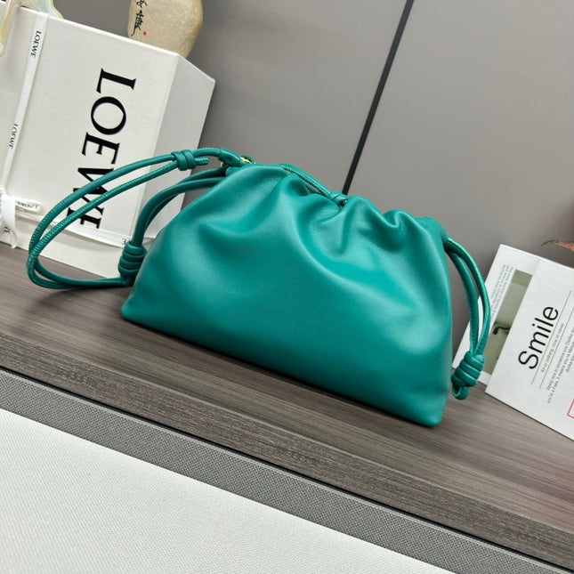 LOE MEDIUM 30 FLAMENCO PURSE BUCKET IN TEAL GREEN LAMBSKIN