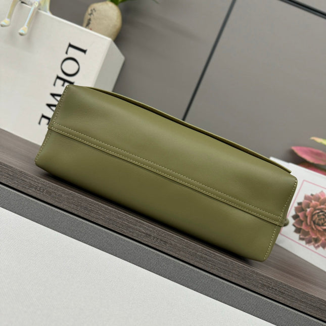 FLAMENCO SATCHEL 34 IN ARMY GREEN SHINY SUPPLE CALFSKIN