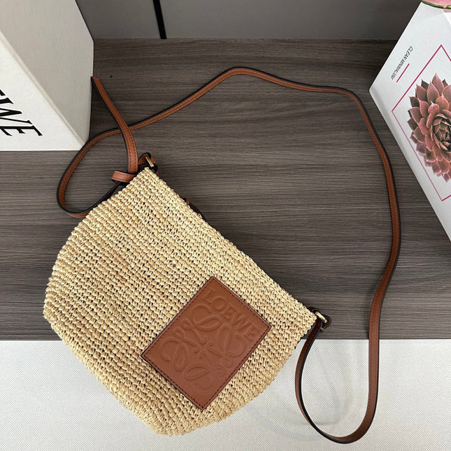 LOEWE 25S SLIT POCHETTE BAG 27 IN NATURAL CALFSKIN SHOULDER STRAP