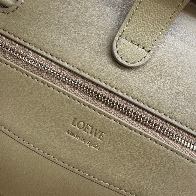 LOEWE 25S MEDIUM MADRID BAG 23 IN SAND YELLOW CALFSKIN GOLD HARDWARE