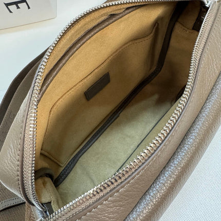 LOEWE 25S PEBBLE BAG 23 IN DARK TAUPE CALFSKIN SILVER HARDWARE