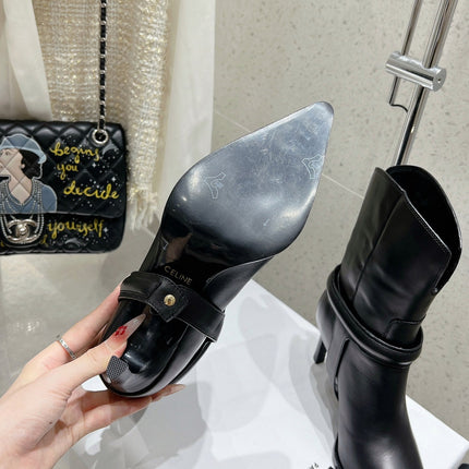 VERNEUIL ANKLE BOOT WITH TRIOMPHE IN BLACK CALFSKIN