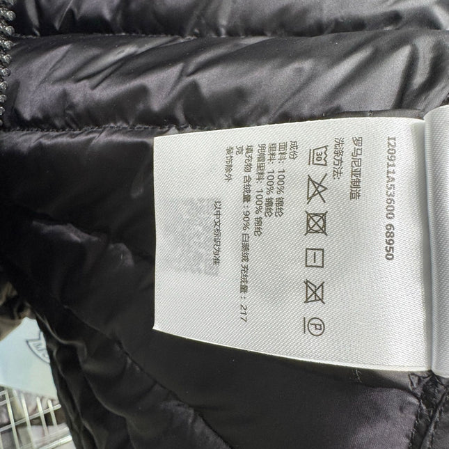MONCLER 25S DOWN JACKET IN BLACK 010