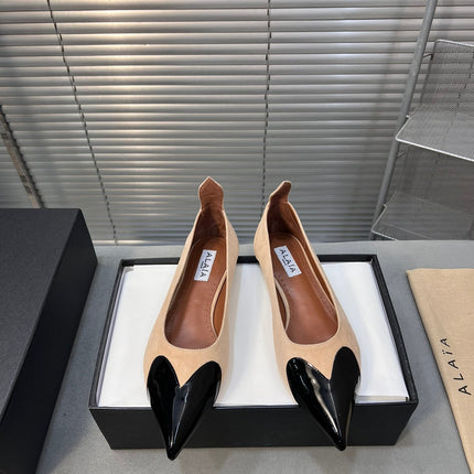 ALAIA PUMP 1 CM IN BEIGE SUEDE MIX BLACK CALFSKIN