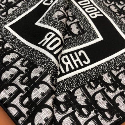 DIOR SCARF 90 IN SILK 704589