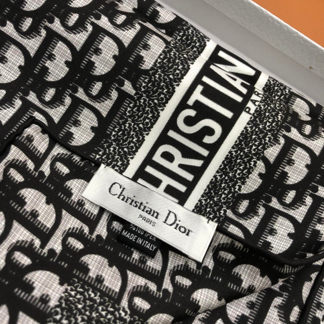 DIOR SCARF 90 IN SILK 704589