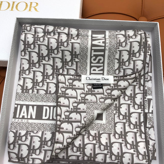 DIOR SCARF 90 IN SILK 704590
