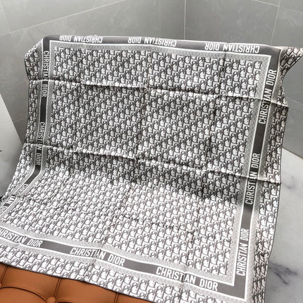 DIOR SCARF 90 IN SILK 704590