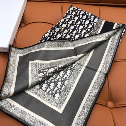 DIOR SCARF 90 IN SILK 704592