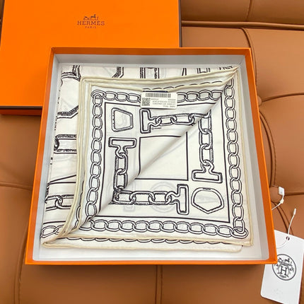HERMES 25S SCARF 90 IN SILK 703664