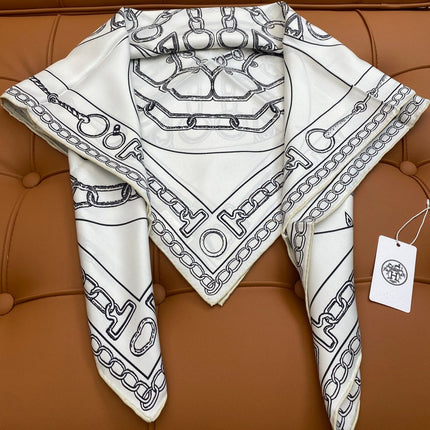 HERMES 25S SCARF 90 IN SILK 703664