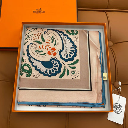 HERMES 25S SCARF 90 IN SILK 703670
