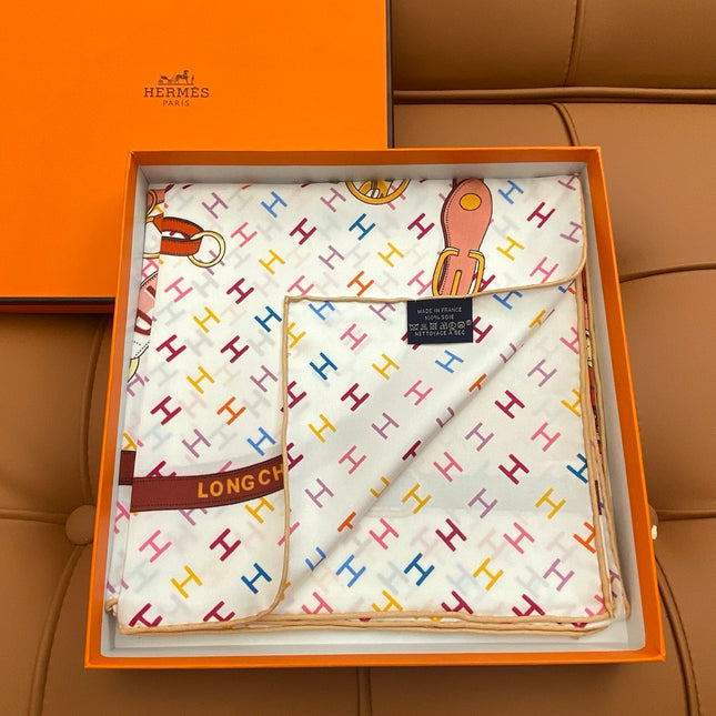 HERMES 25S SCARF 90 IN SILK 703680