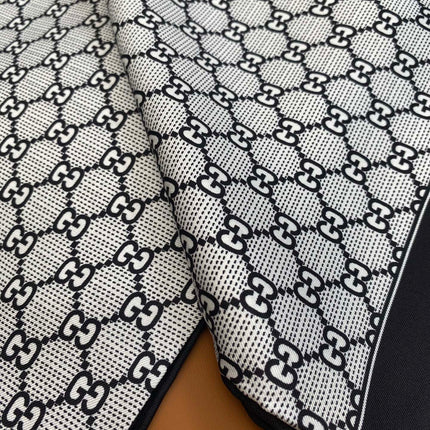 GUCCI 25S SCARF 90 IN SILK 709697