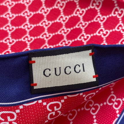 GUCCI 25S SCARF 90 IN SILK 709698