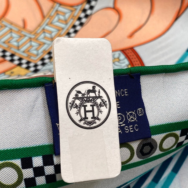 HERMES 25S SCARF 90 IN SILK 709683