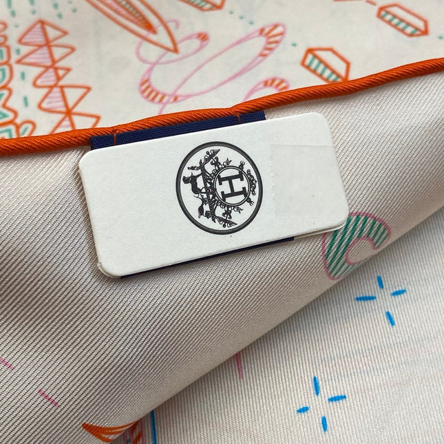HERMES 25S SCARF 90 IN SILK 709689