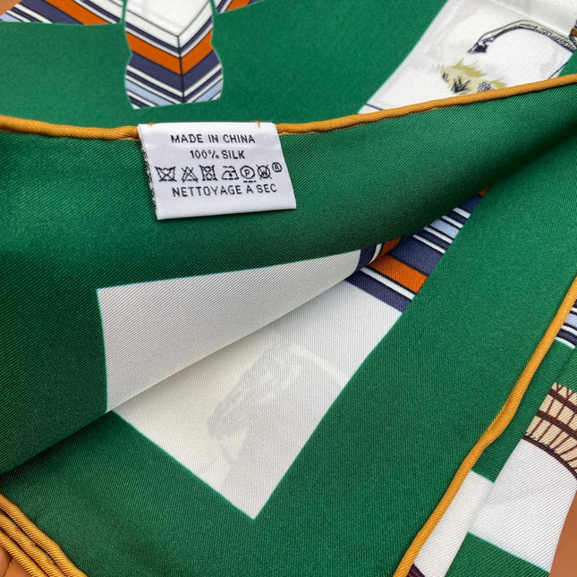 HERMES 25S SCARF 90 IN SILK 718484