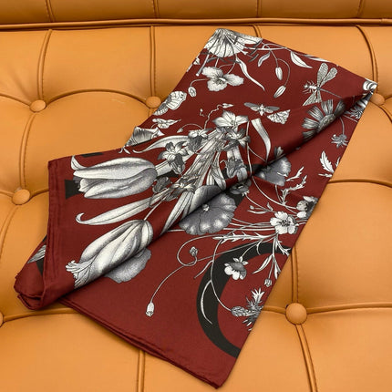 GUCCI 25S SCARF 90 IN SILK 718503